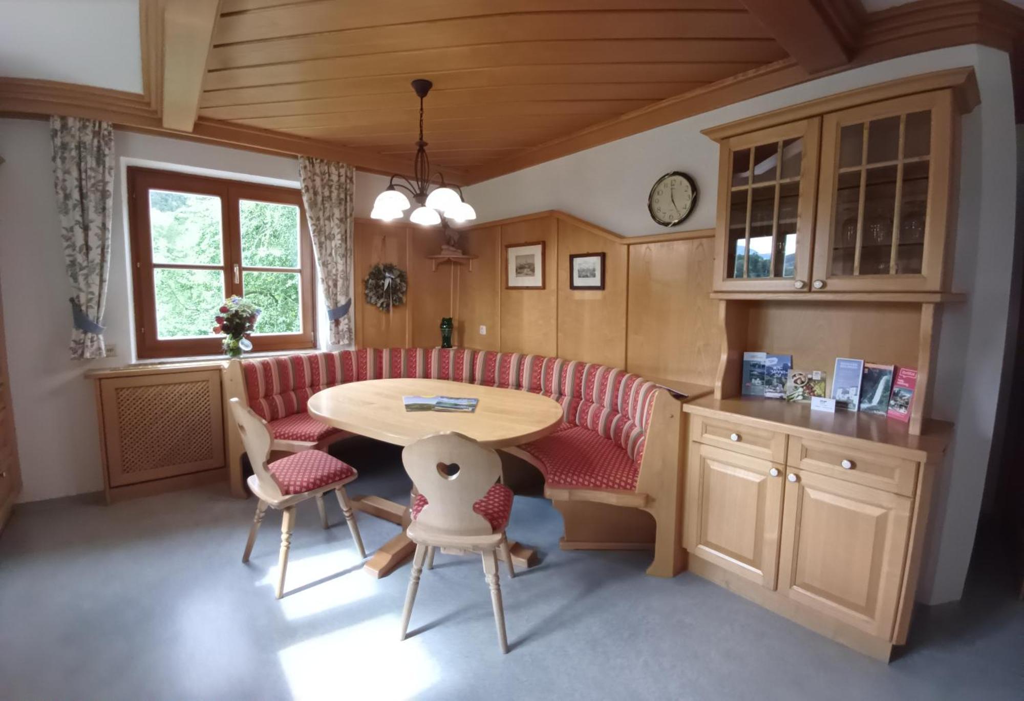 Farm stay Unterhofgut Goldegg